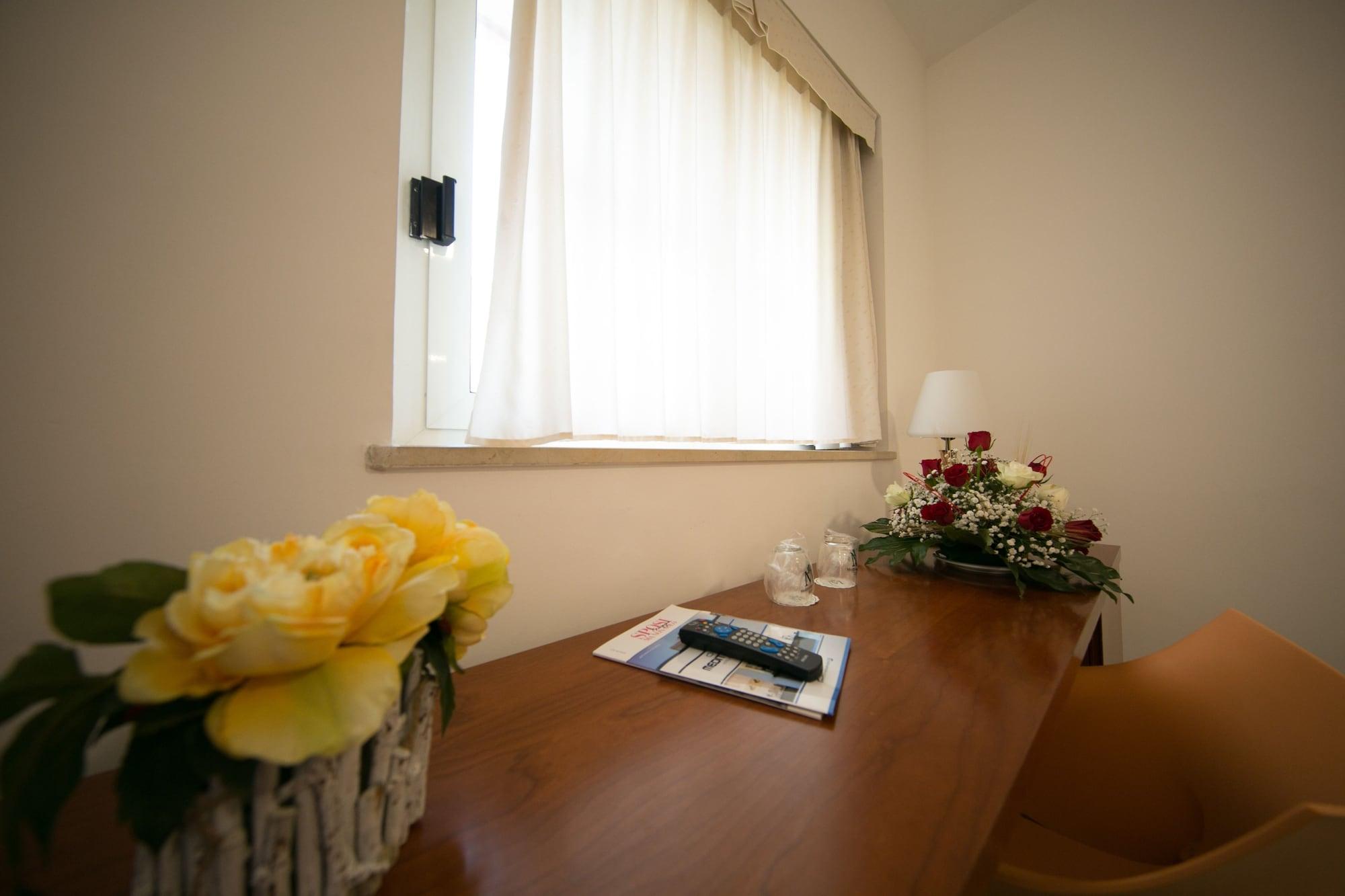 Mediterranea Hotel & Convention Center Salerno Eksteriør billede