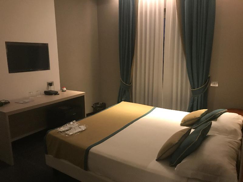 Mediterranea Hotel & Convention Center Salerno Eksteriør billede
