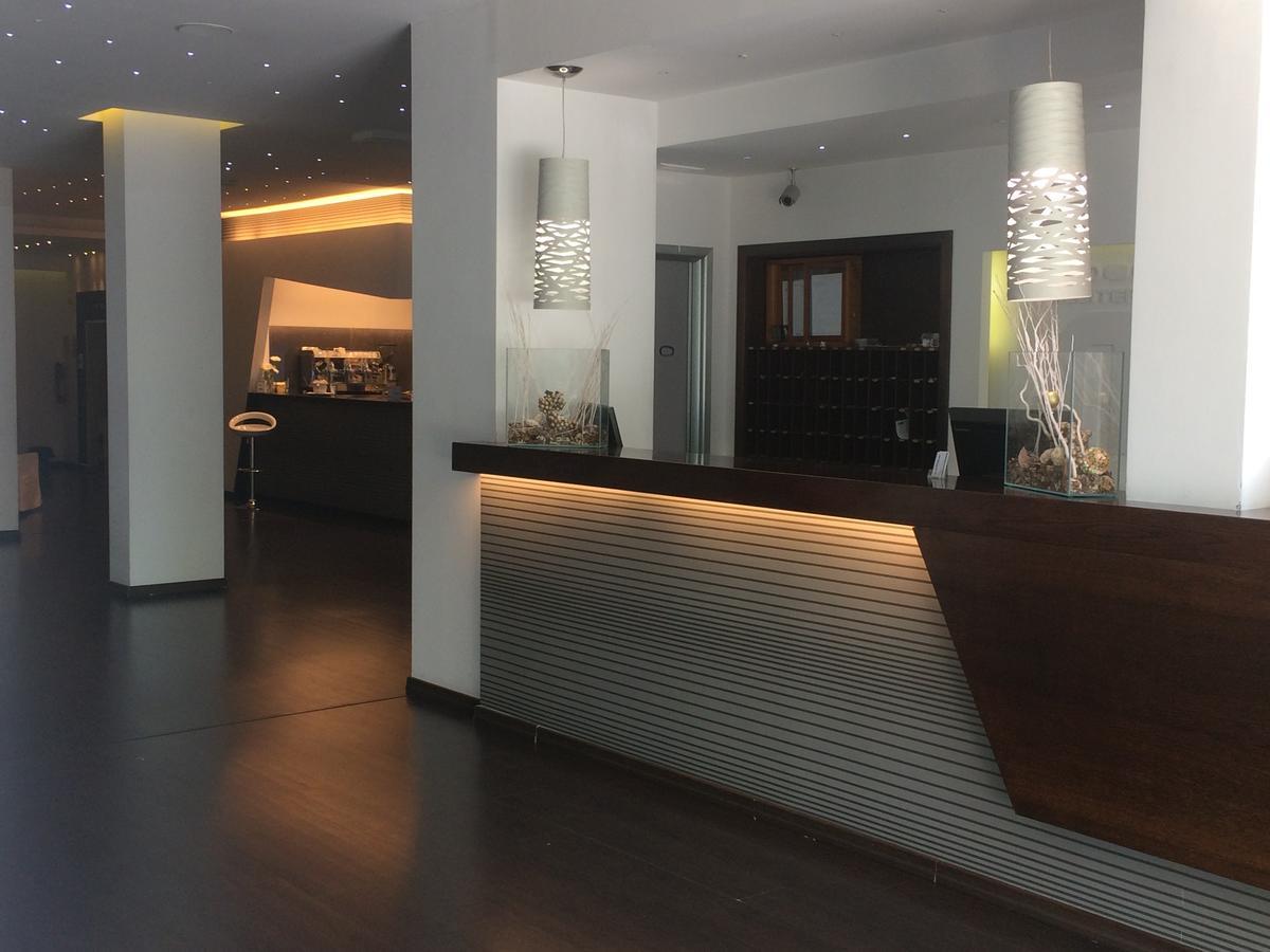 Mediterranea Hotel & Convention Center Salerno Eksteriør billede